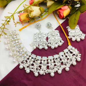 প্লেটেড ঝালর নেকলেস